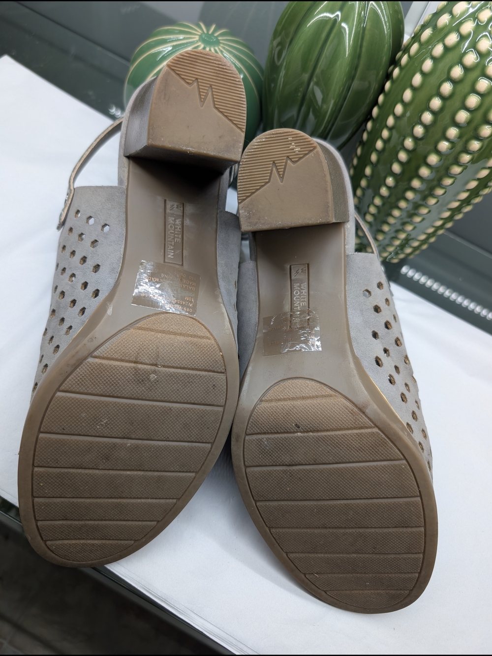 White Mountain Women's Gray Perforated Slingback Sandals Size 10 - Picture 3 of 4